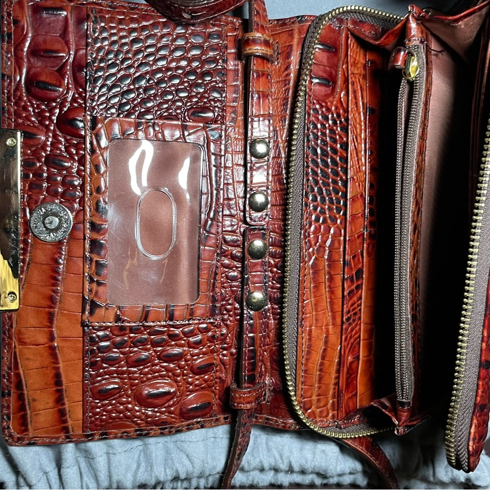 Brahmin Pecan Crocodile Embossed Crossbody Bag - Picture 3 of 3